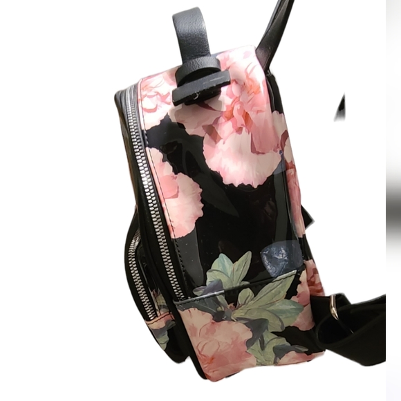 Betsey Johnson Travel Back Pack - Picture 10 of 16